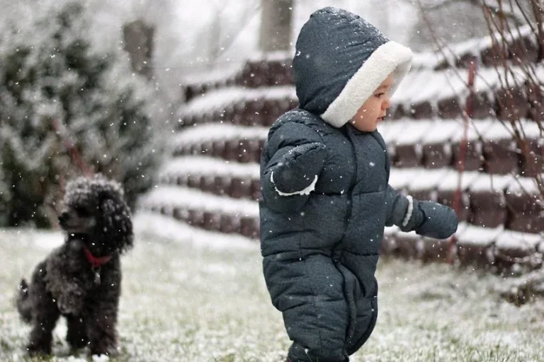 Experiencing Snow for the First Time: Winter Fun and Safety Tips for Babies
